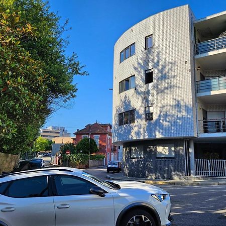 Modern Private Suite With Balcony & Bathroom - King And Queen Beds Vila Nova de Gaia Exteriör bild