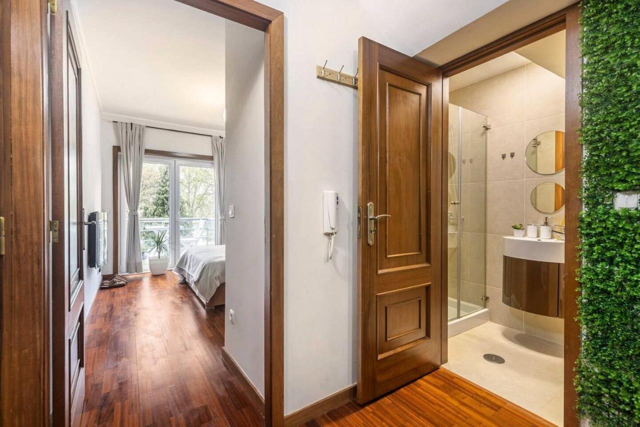 Modern Private Suite With Balcony & Bathroom - King And Queen Beds Vila Nova de Gaia Exteriör bild