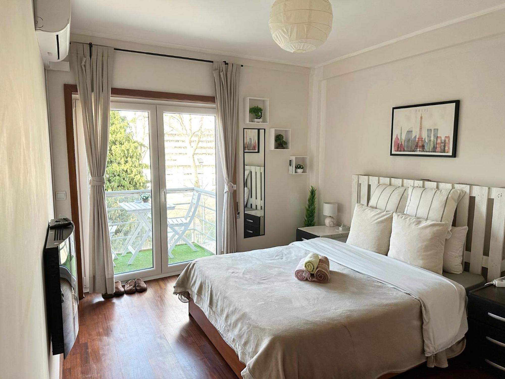 Modern Private Suite With Balcony & Bathroom - King And Queen Beds Vila Nova de Gaia Exteriör bild